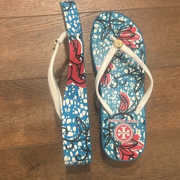 Tory Burch Floral‎ Sandal - Picture 4 of 5